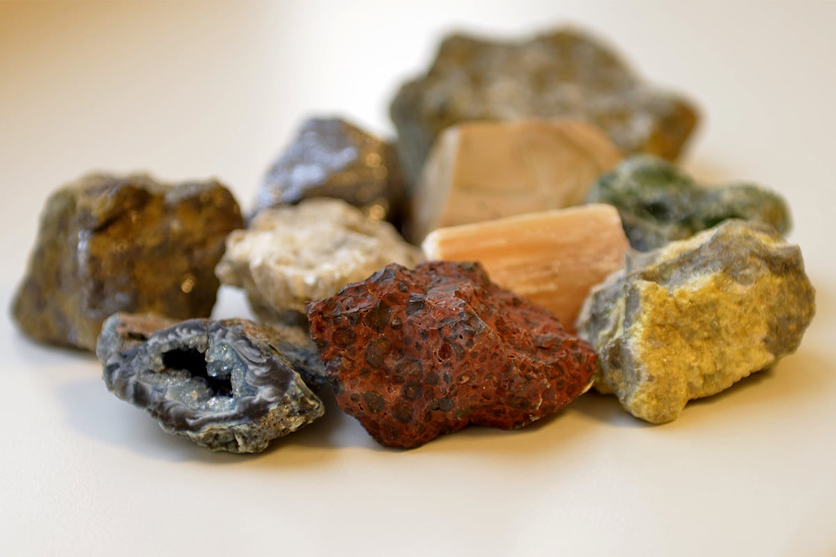 Bauxite ore mineral